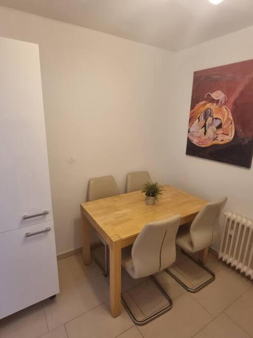 Viktoria'S Wohnung In Kaarst Exterior foto